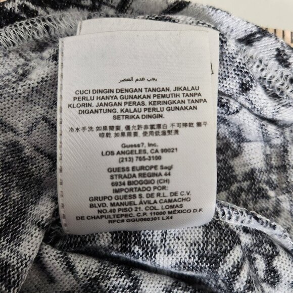 Guess Tank Top Womens Medium Black White Rose Floral Sleeveless Fariegoth - Picture 10 of 14